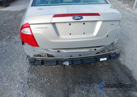 2010 Ford Fusion Se из США, поврежденный, VIN 3FAHP0HA8AR417482